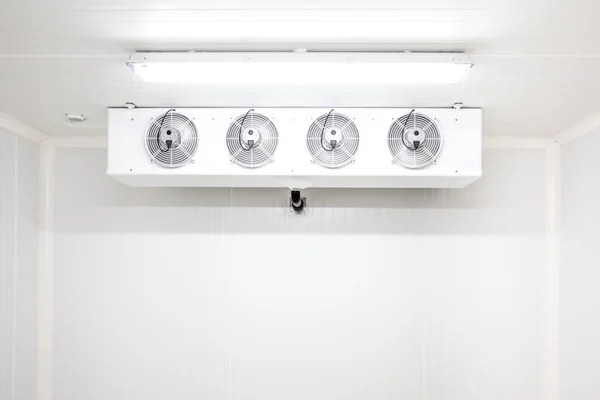 Der Zimmerkühlschrank — Stockfoto