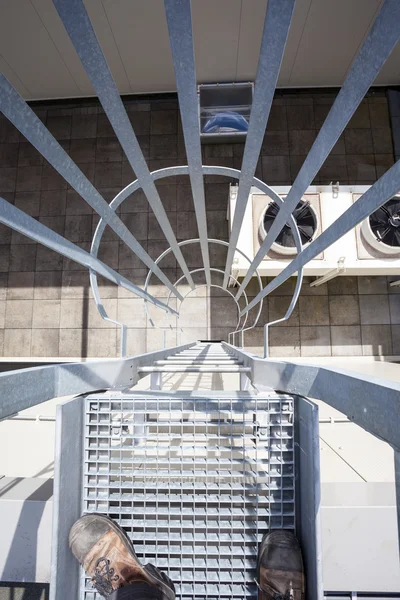 Las escaleras de emergencia —  Fotos de Stock