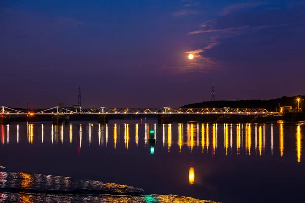 Brücke über den Mond — Stockfoto