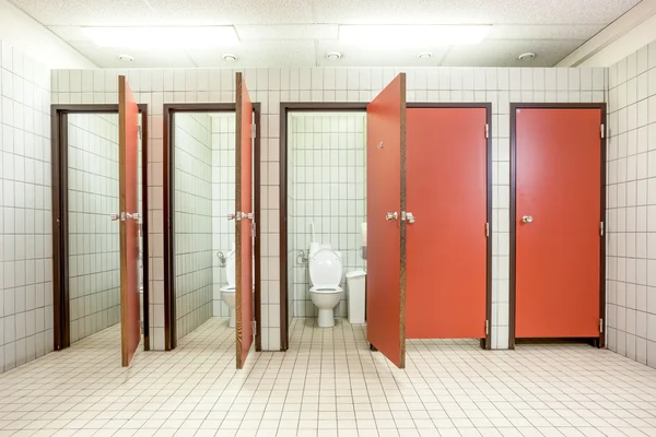 Deuren van toiletten — Stockfoto