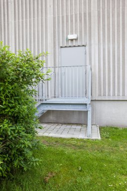 Acil durum merdivenlerden