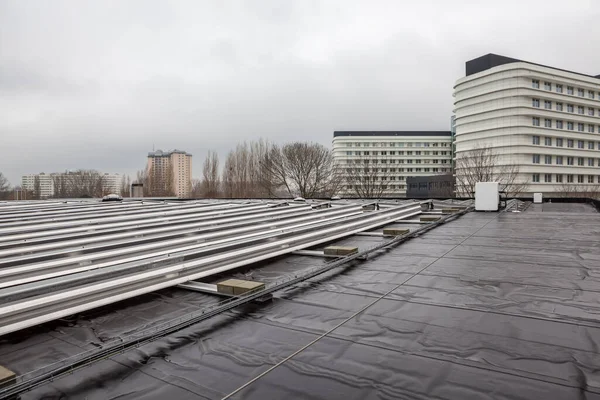 Building Residential Area Solar Panels Roof Cloudy Day — Stock Photo, Image