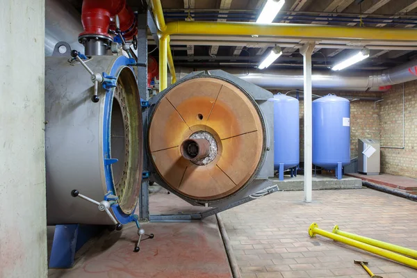 Een Industriële Brander Voor Verwarming Van Het Gebouw — Stockfoto