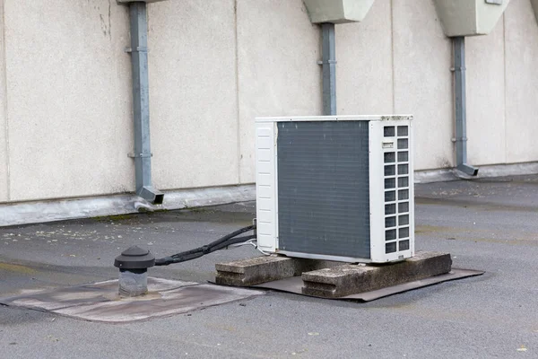 Ventiladores Telhado Edifício Alto Área Industrial — Fotografia de Stock