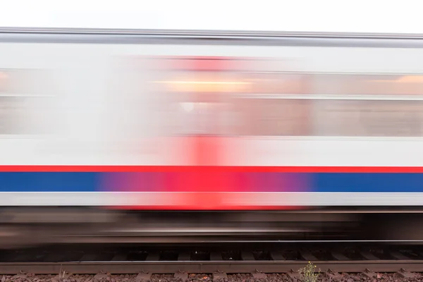 Tren en movimiento —  Fotos de Stock