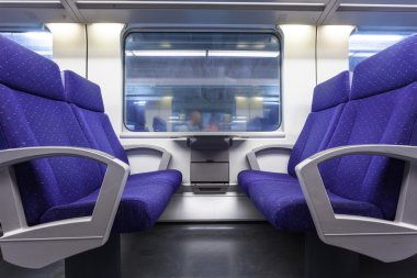 Tren koltukları