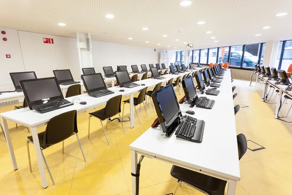 Computer classroom — Stock Photo, Image