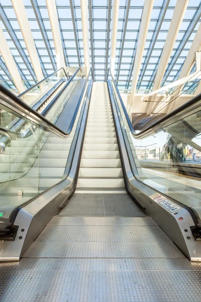 Escalera mecánica —  Fotos de Stock