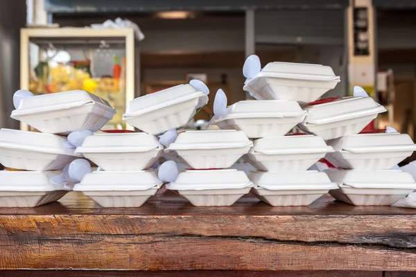 Thailändisches Essen im Karton — Stockfoto