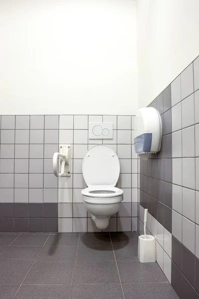 Eine Behindertentoilette — Stockfoto