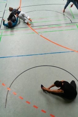 dansçılar hareket temas doğaçlama performansı