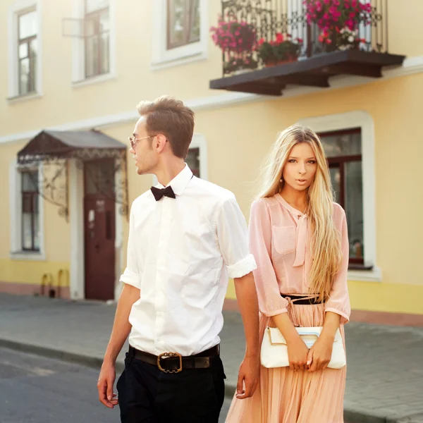 Beautiful hipster couple vintage style — Stock Photo, Image