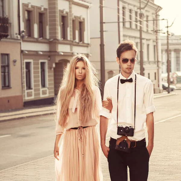 Beautiful hipster couple vintage style — Stock Photo, Image