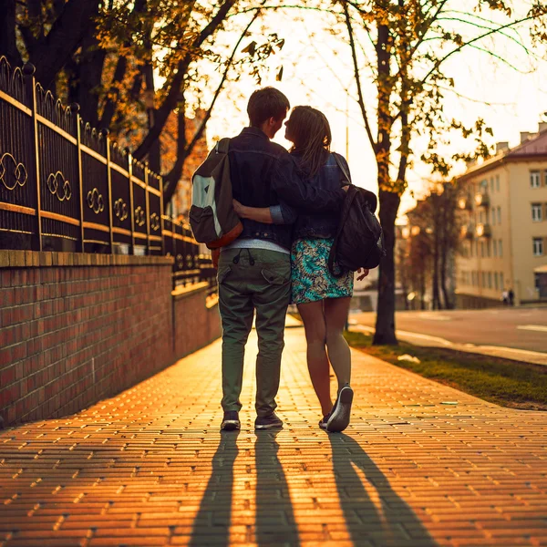 Portrait of young couple in love — Stock Photo, Image