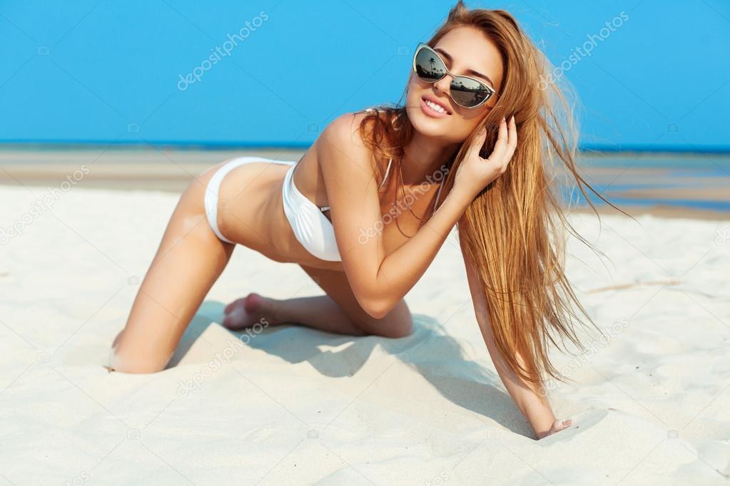 sexy young girl posing outdoor