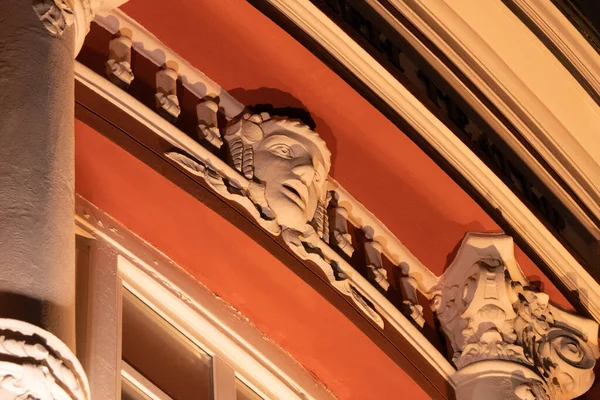 Edificio Ópera Varna Bulgaria Luces Nocturnas Antiguo Edificio Europeo Con — Foto de Stock