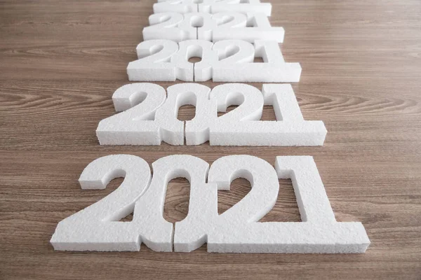 Branco 2021 Números Ano Novo Fundo Madeira — Fotografia de Stock