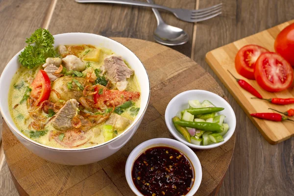 Soto betawi, Indonesian beef soup — Stock Photo, Image