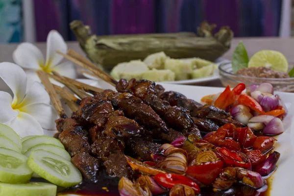 Sate kambing, Indonesian lamb satay — Stock Photo, Image