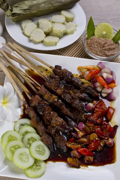 Sate kambing, satay cordeiro indonésio — Fotografia de Stock
