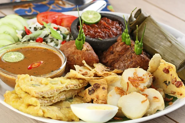 Indonesian vegetable salad — Stock Photo, Image