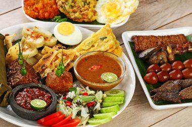 Pecel mert, Endonezya sebze salatası