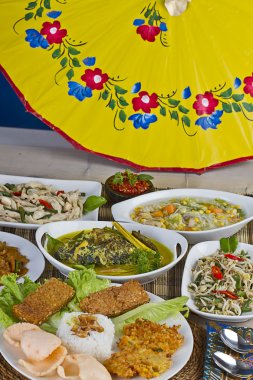 Endonezya Öğle Yemeği