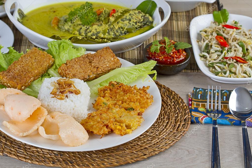 Indonesian lunch Stock Photo by ©ismedhasibuan 59167813