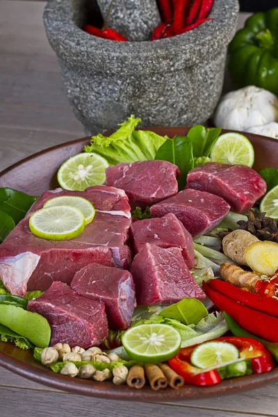 Beef meat and herbs — Stock Photo, Image