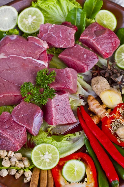 Beef meat and herbs — Stock Photo, Image