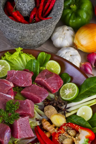 Beef meat and herbs — Stock Photo, Image