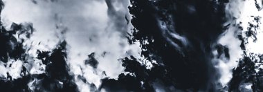 Asgari siyah bulutlu arkaplan soyut arkaplan, minimal tasarım ve sanatsal sıçrama