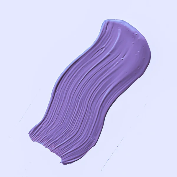 Coup de pinceau violet ou marque de maquillage gros plan, cosmétiques de beauté et texture de rouge à lèvres — Photo