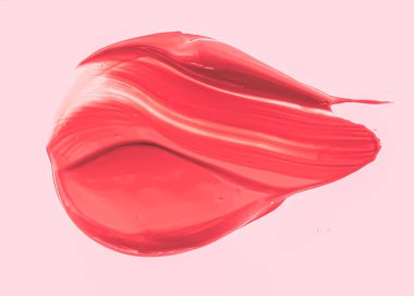 Kırmızı fırça darbesi ya da makyaj lekesi yakın çekim, güzellik kozmetiği ve ruj dokusu