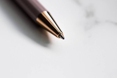 Kalem mermer arka plan, lüks kırtasiye ve ticari marka.