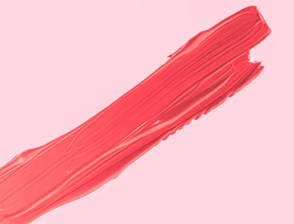 Vörös ecset stroke vagy smink folt közelkép, szépség kozmetikumok és rúzs textúra — Stock Fotó