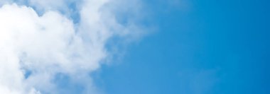 Rüya gibi mavi gökyüzü ve bulutlar, ruhsal ve doğa arkaplan