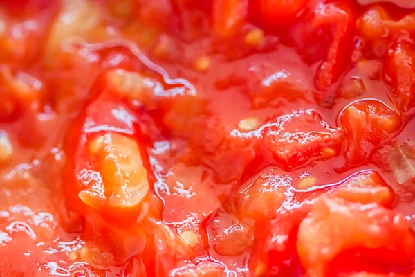 Kook tomatensaus, close-up gestoomde groenten voor kookboek of voedsel blog achtergrond — Stockfoto