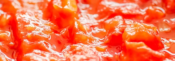 Приготування томатного соусу, крупним планом на пару овочів для кулінарної книги або харчового блогу фону — стокове фото