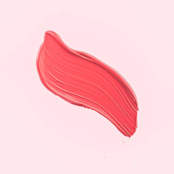 Röd penseldrag eller makeup smeta närbild, skönhet kosmetika och läppstift konsistens — Stockfoto