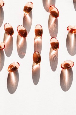 Sağlıklı beslenme için turuncu bitkisel kapsüller, ecza markası mağazası, probiyotik ilaç hapları sağlık hizmeti için veya ilaç endüstrisi için ilave ürünler