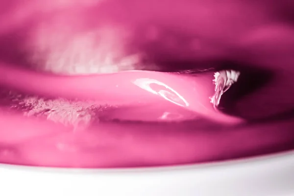 Рожеве вершкове варення на сніданок, харчовий фон і здоровий десерт — стокове фото