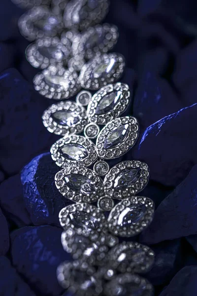 Βραχιόλι πολυτελείας διαμάντι, κοσμήματα και μάρκα μόδας — Φωτογραφία Αρχείου
