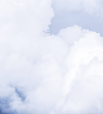 Fantezi ve rüya gibi pastel mavi gökyüzü, ruhsal ve doğa arka planı