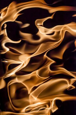 Ateş, doğa elementi ve soyut arkaplan olarak yanar