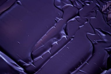 Lüks güzellik markası, bayram afişi tasarımı, soyut duvar sanatı veya sanatsal fırça darbesi için mor krem dokusu, kozmetik ürün ve makyaj arka planı