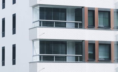 Yeni inşa edilen apartmanlar, mimari ve konut alanları