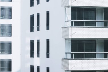 Yeni inşa edilen apartmanlar, mimari ve konut alanları