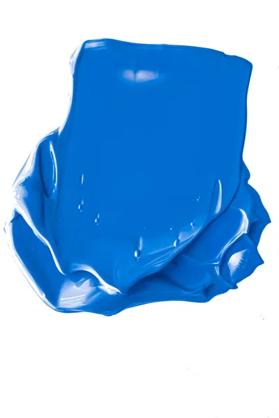 Texture cosmetica di bellezza blu cobalto isolata su sfondo bianco, sbavatura di trucco sbavato o prodotto cosmetico sbavatura, pennellate di vernice — Foto Stock