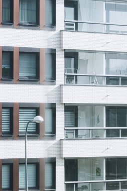 Yeni inşa edilen apartmanlar, mimari ve konut alanları